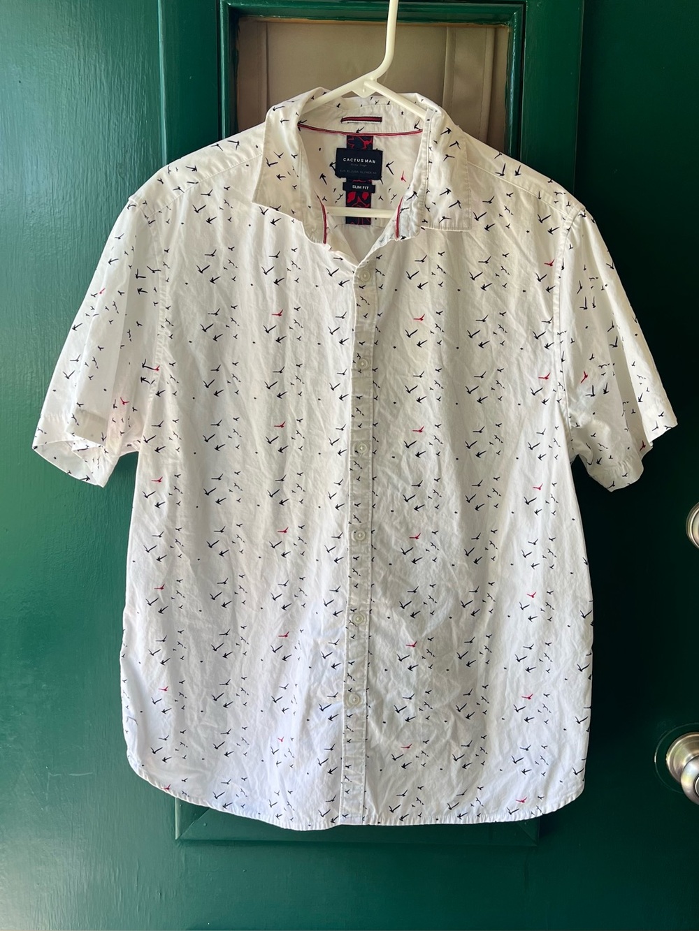 Cactus man Ricky Singh Short-Sleeve Button-Down Shirt with Navy & Red Bird Print